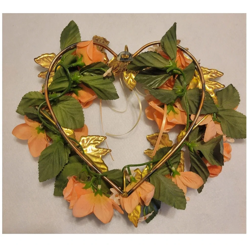 Vtg retro 80s Floral Wreath Unisex OS Peach Gold Shabby Chic Heart Wall Decor